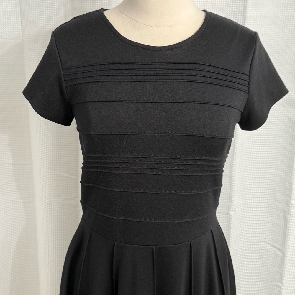 Cato Women's Short Cap Sleeves Ribbed Flared Raw Hem Dress, Black, Size 12 - Picture 2 of 8